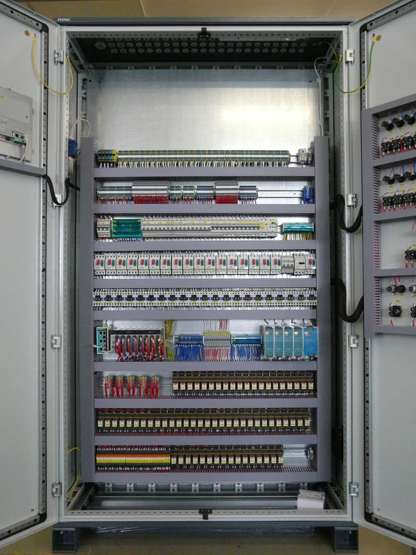 367d3cd3-f3e5-4f6e-9dcc-ae453122884e-c5544e26-e43a-4b0e-a6ea-ad4c092a070f-щитавтоматики.jpg
